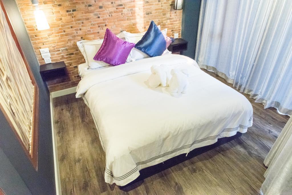 Joyful Thai Boutique Hotel Чиангмай Экстерьер фото