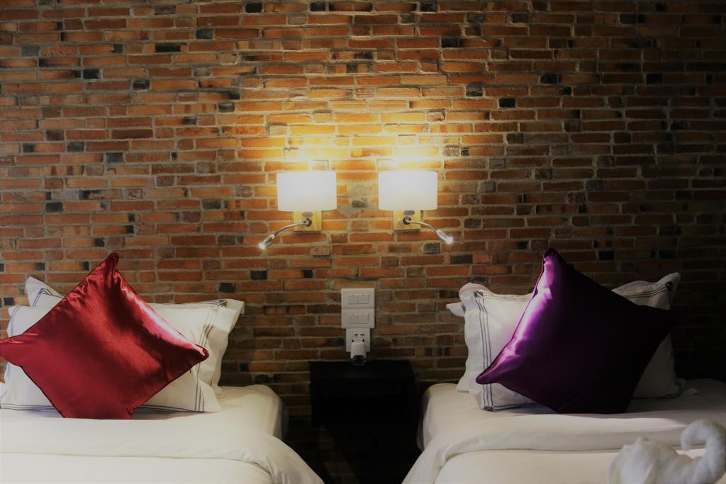 Joyful Thai Boutique Hotel Чиангмай Экстерьер фото